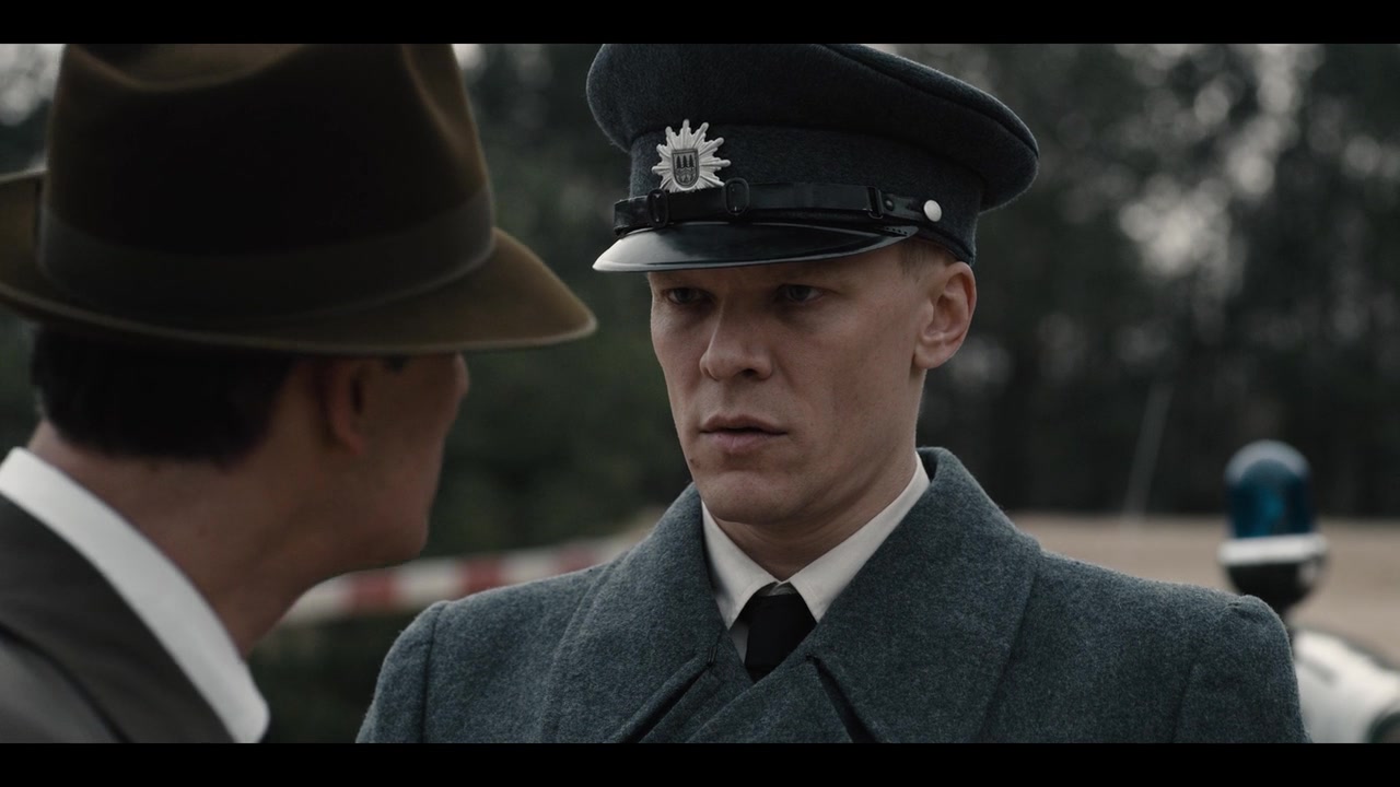 исток тьма сериал. тьма сериал нетфликс. тьма 8. андреас пичман в сериале тьма. марта нильсен тьма.