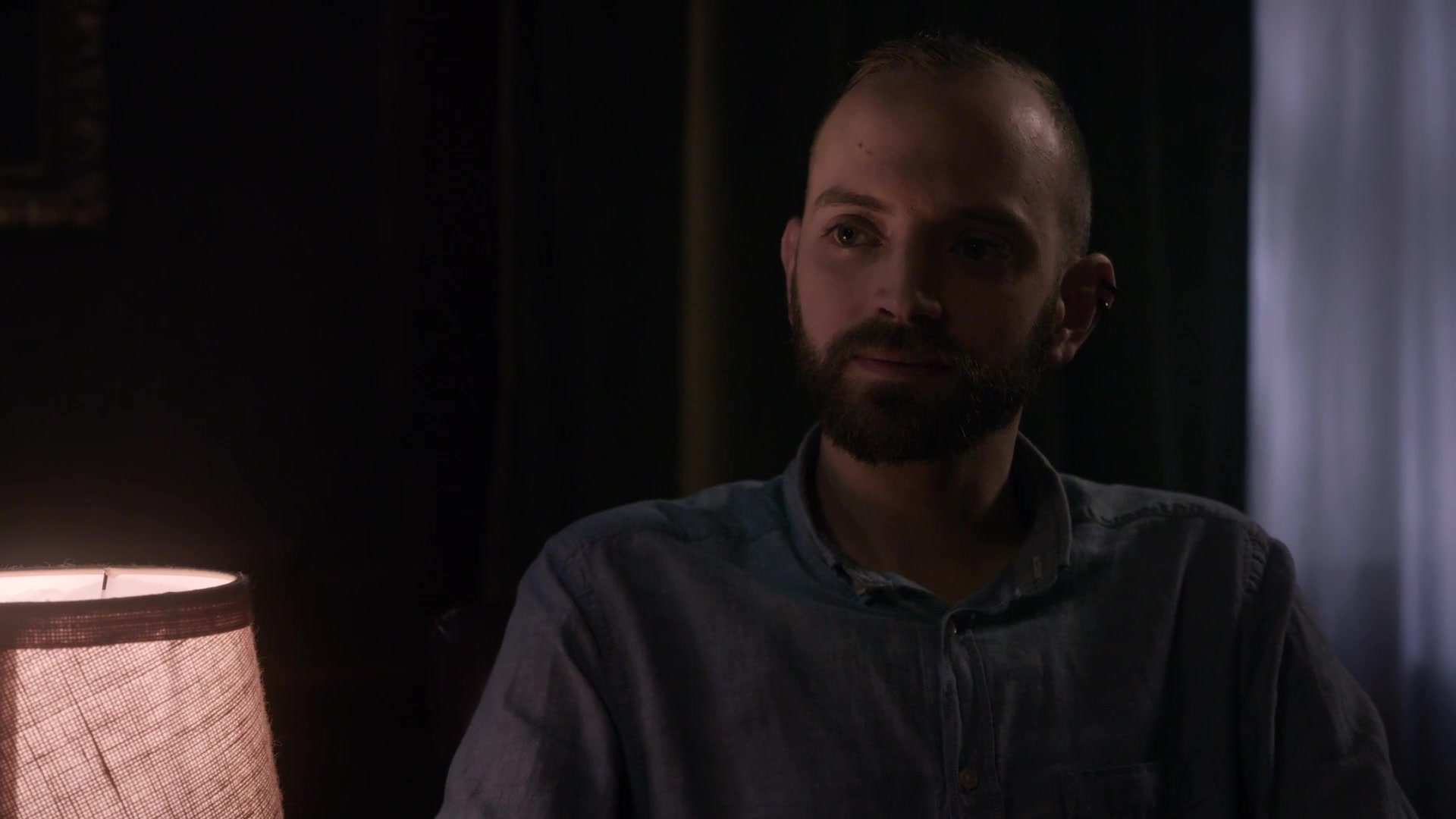 преследуемые призраками сериал кадры. страна призраков фильм 2018. преследуемые призраками сериал. преследуемые призраками. преследуемые призраками сериал.