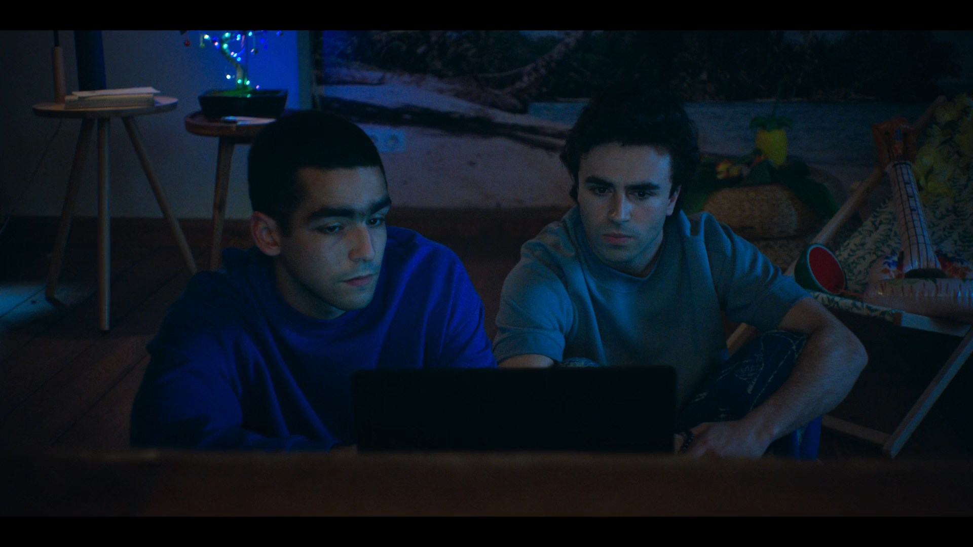 настольно печатные для детей. сериал элита карла и самуэль. элита короткие истории карла и самуэль. 1 сезон элита эстер экспозита. элита короткие истории омар.